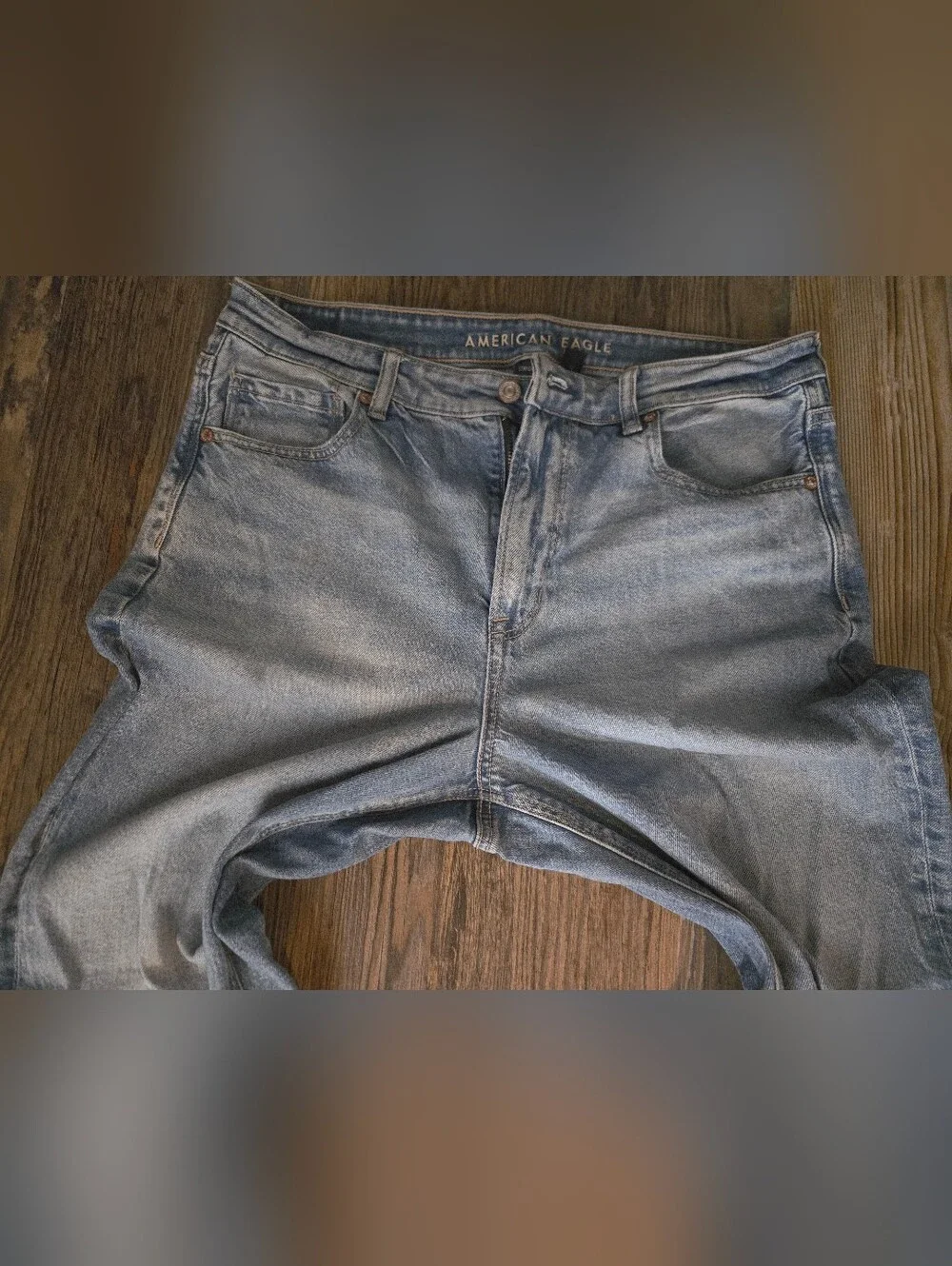 American Eagle Outfitters Women's Light Blue Distressed Ripped Jeans - Picture 5 of 16